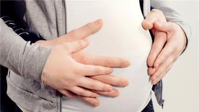 试管婴儿是亲生的么？